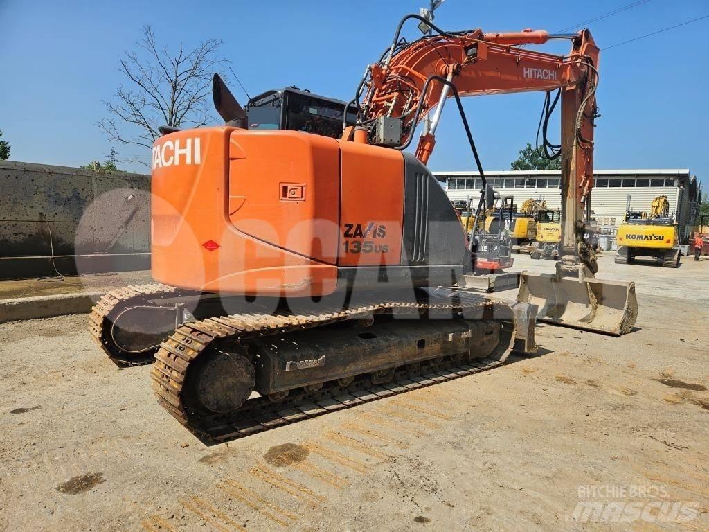 Hitachi ZX 135 US Crawler excavators