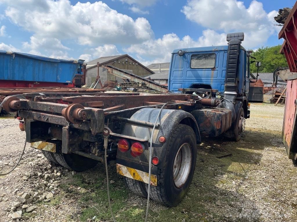 Scania 82M Cable lift demountable trucks