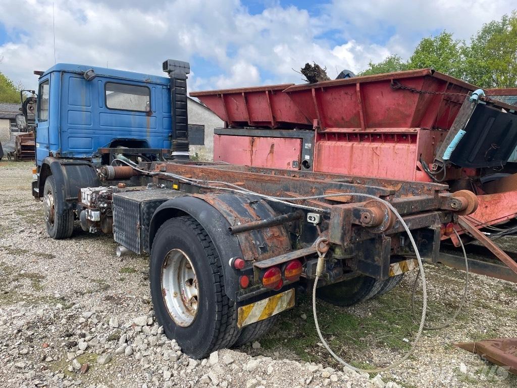 Scania 82M Cable lift demountable trucks