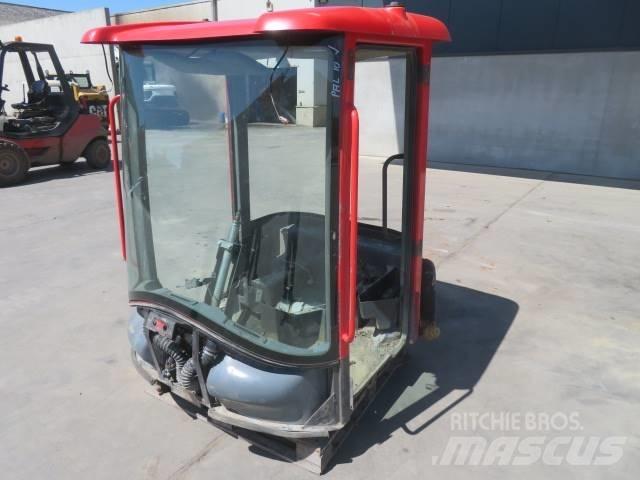 Volvo L30B / L35B Cabins and interior