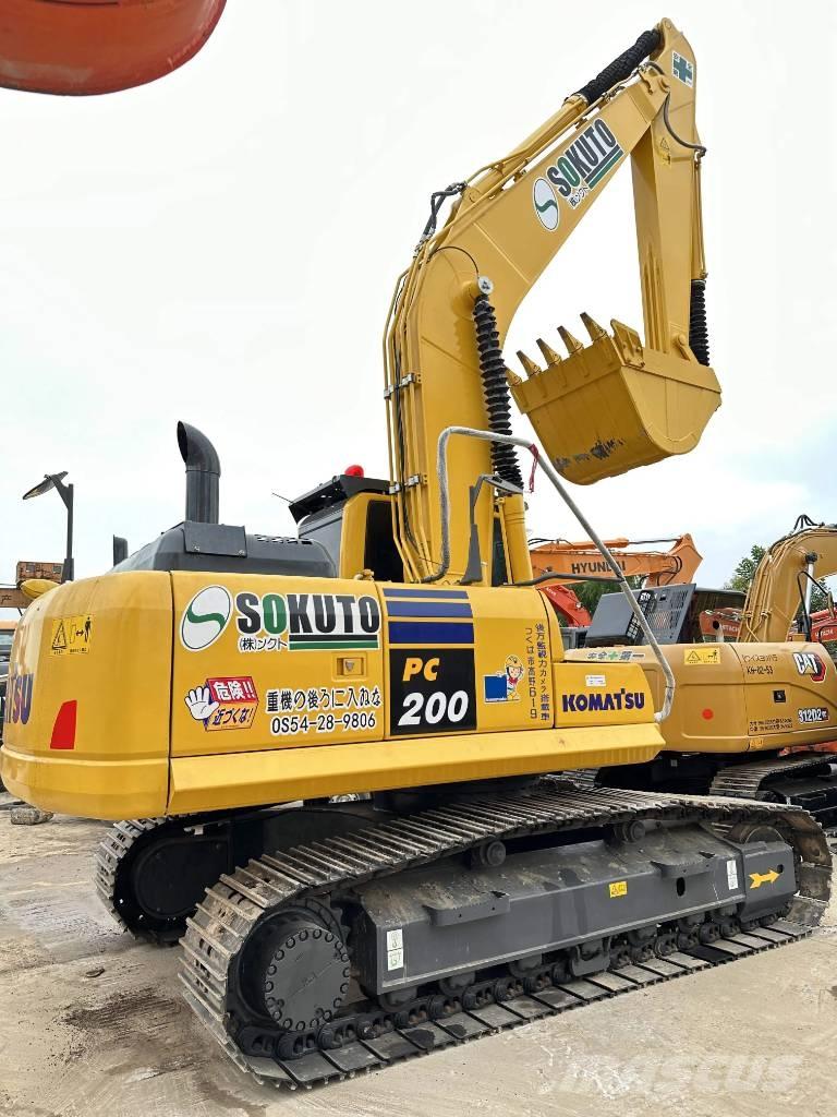 Komatsu PC200-8 Crawler excavators