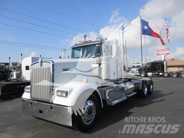 Kenworth W900L Tractor Units