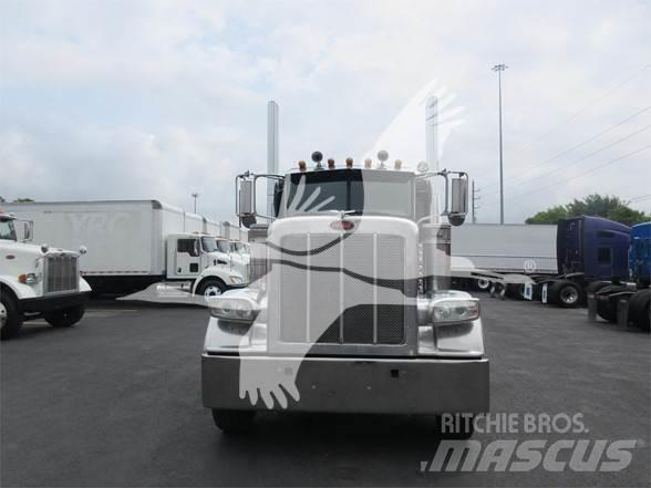 Peterbilt 388 Tractor Units