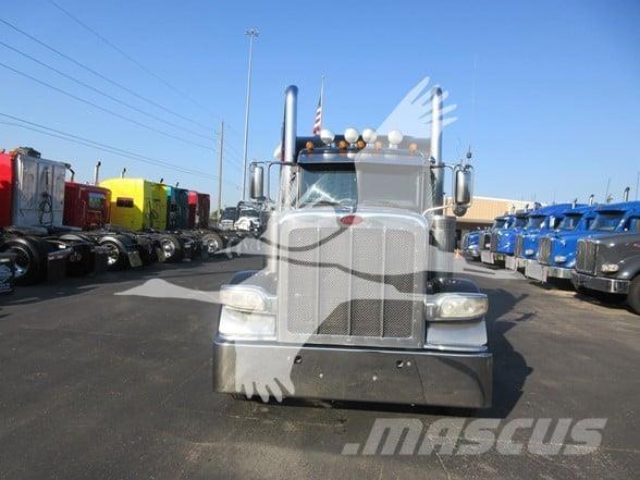 Peterbilt 389 Tractor Units