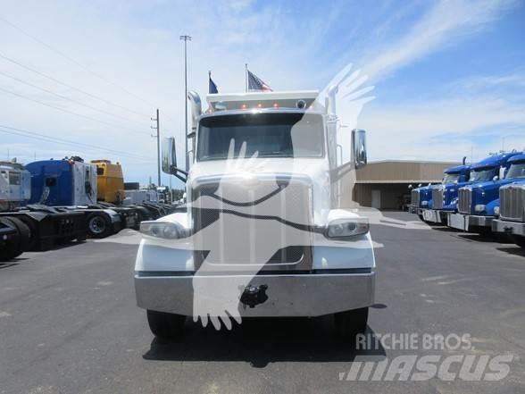 Peterbilt 567 Tipper trucks