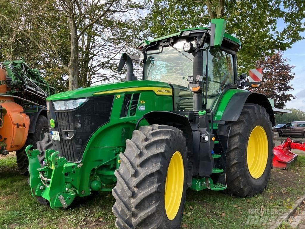 John Deere 7R 330 Tractors