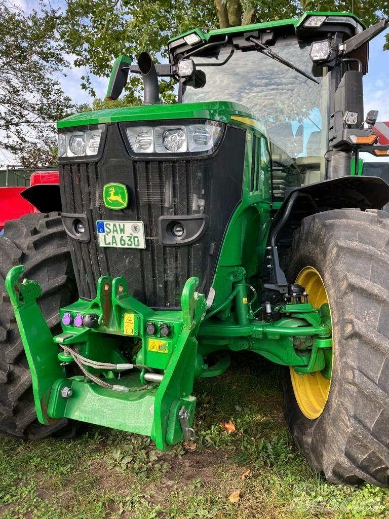 John Deere 7R 330 Tractors