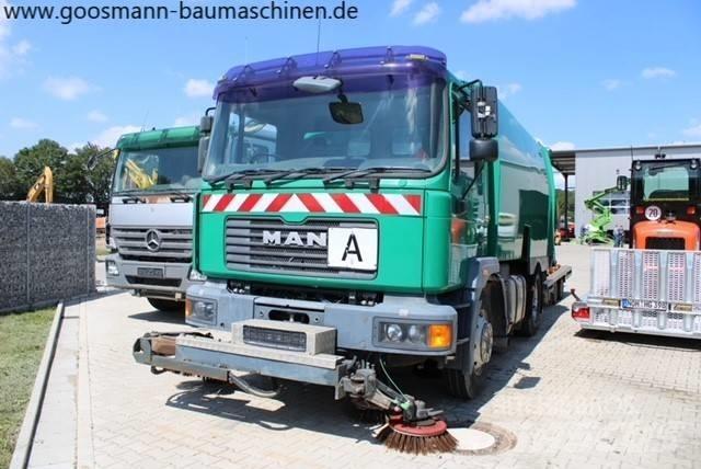 MAN M 2000 Public service vehicles
