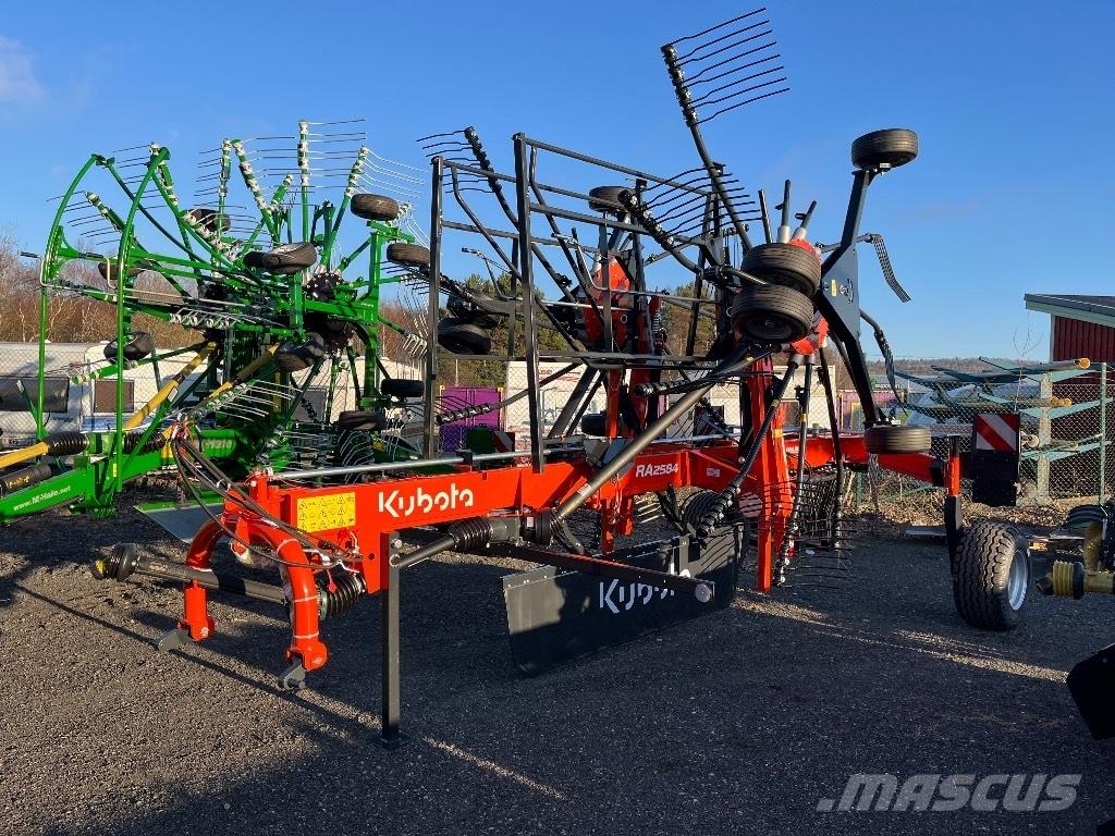 Kubota RA2584 Windrowers