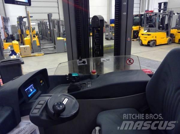 Jungheinrich ETV 325 Reach trucks