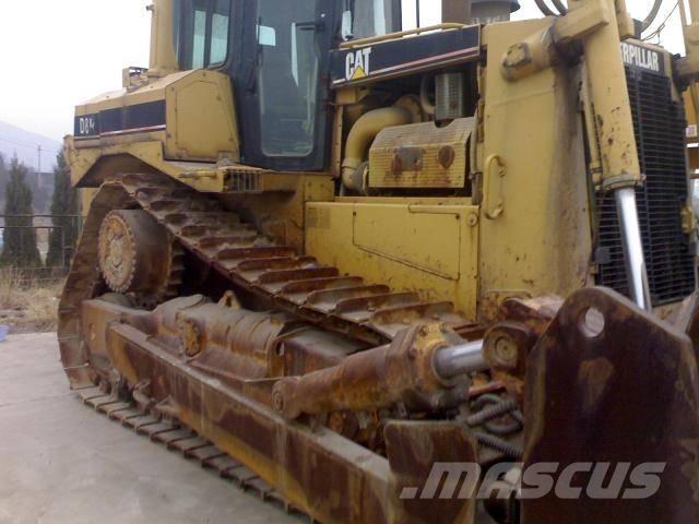 CAT D8R Crawler dozers