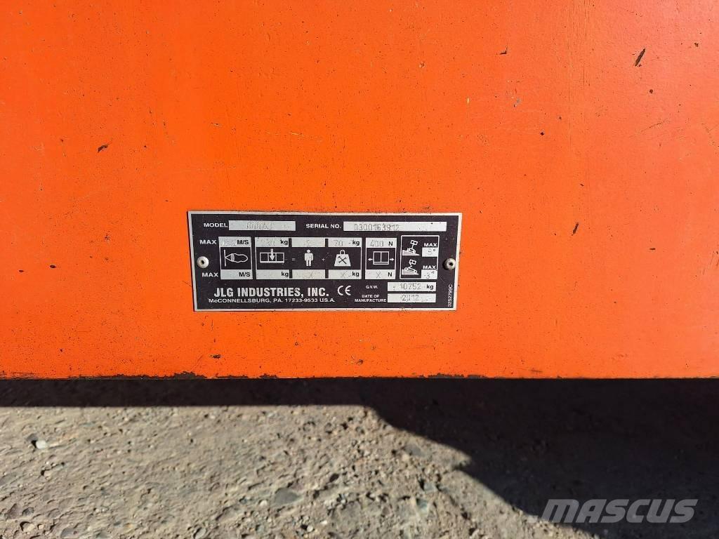JLG 600AJ Articulated boom lifts