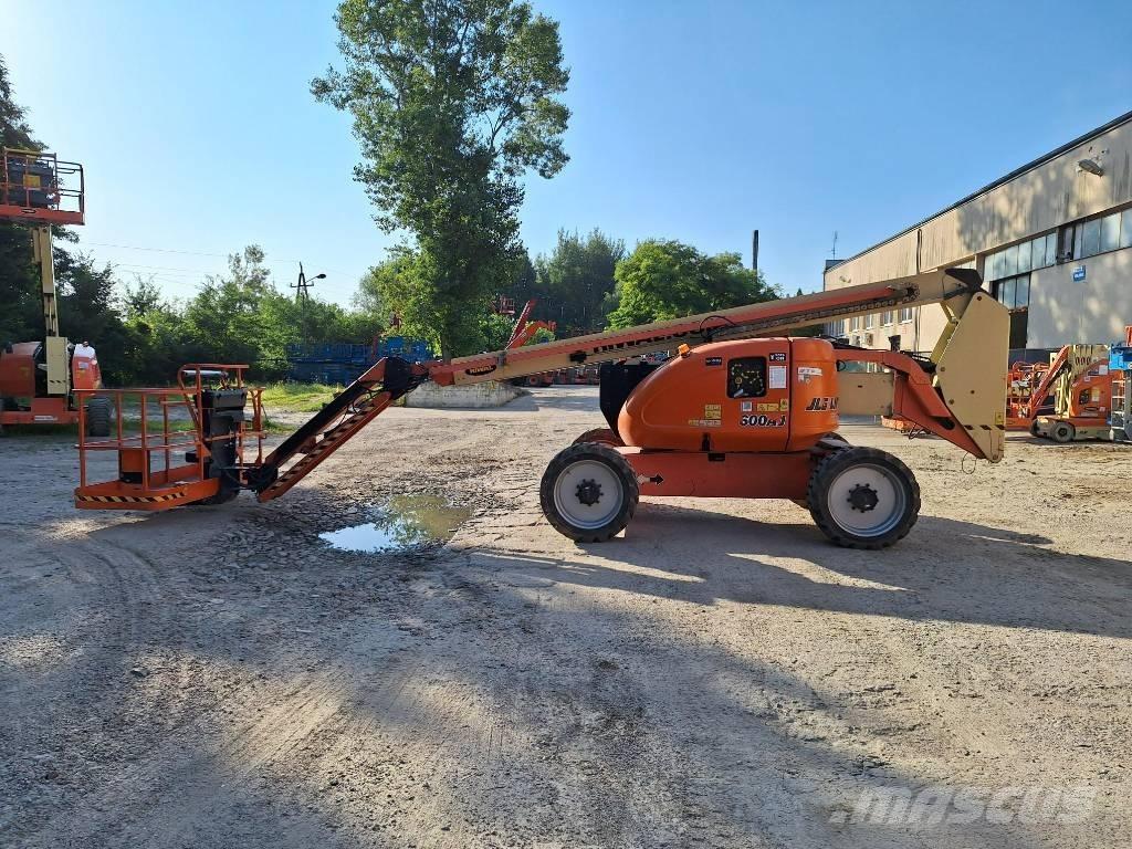 JLG 600AJ Articulated boom lifts