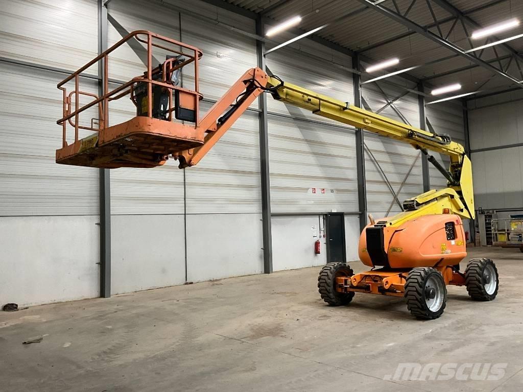 JLG 600 AJ   4x4x4 Articulated boom lifts