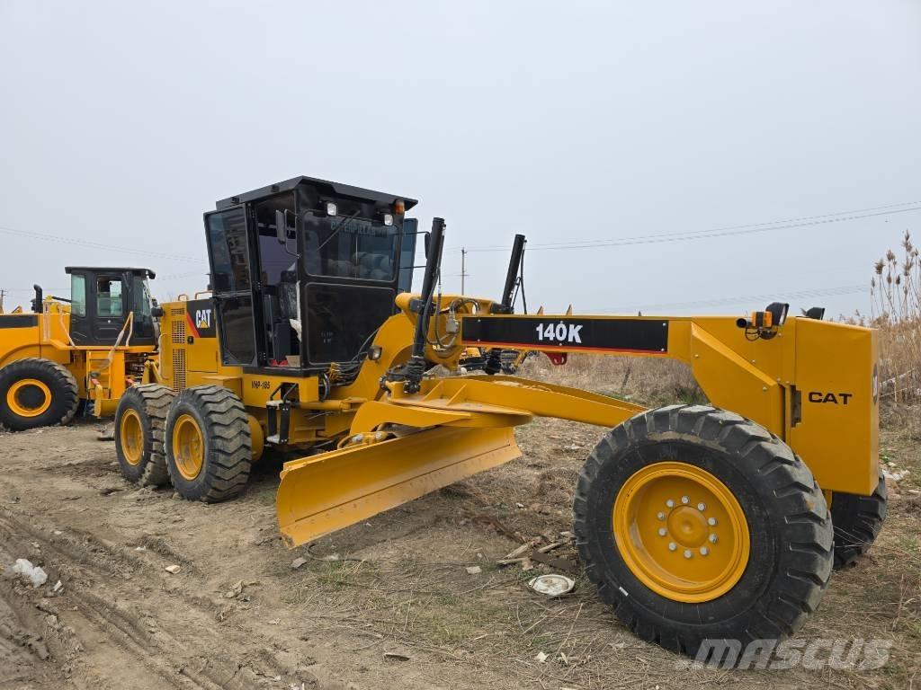 CAT 140K Graders