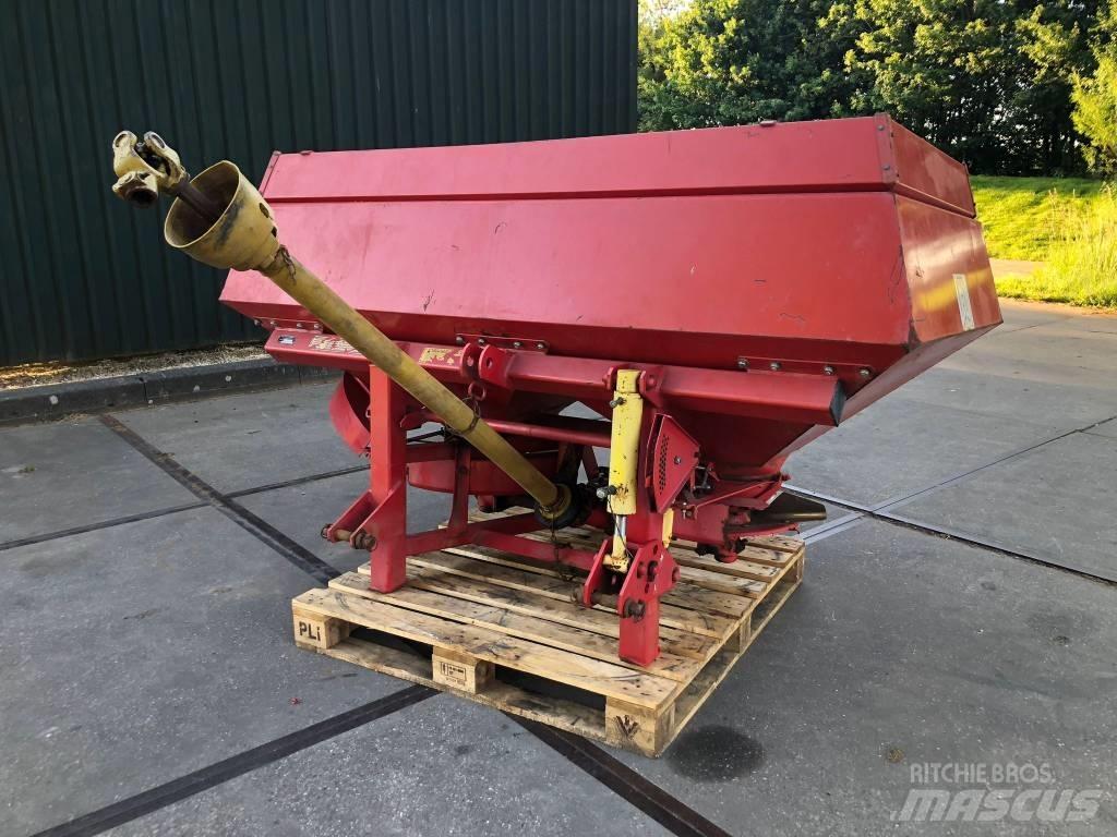 Lely Centerliner Mineral spreaders