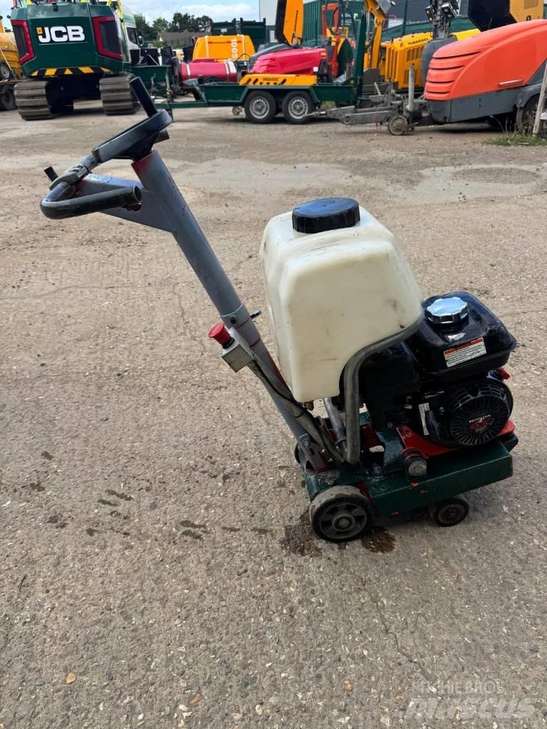 Husqvarna FS305 Construction - Others