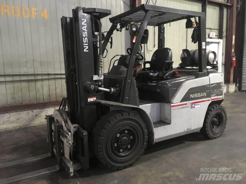 Nissan 80 Forklift trucks - others