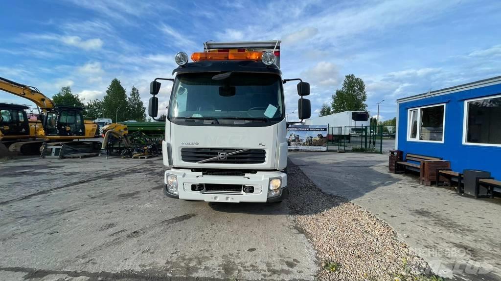 Volvo FL 10 Vehicle transporters