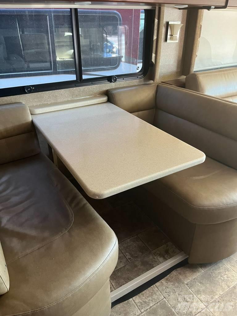 Thor Pallazzo M36 Motorhomes and caravans