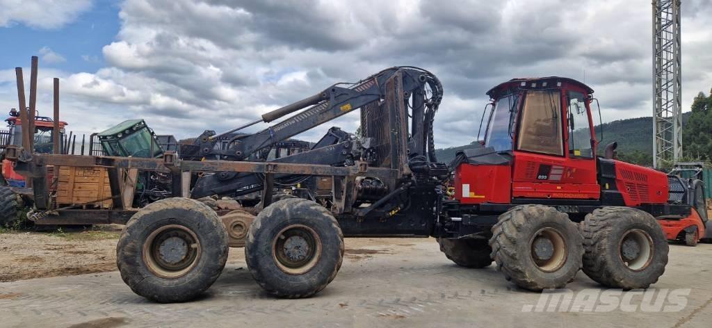 Komatsu 895 Forwarders