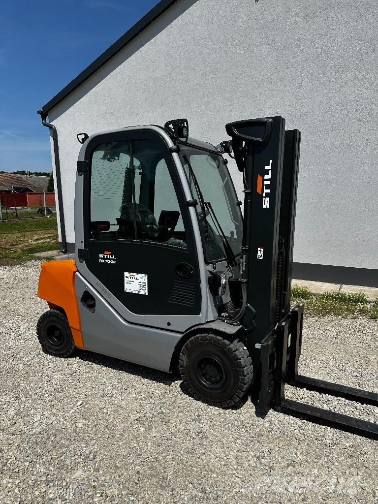 Still RX 70-30 Diesel trucks
