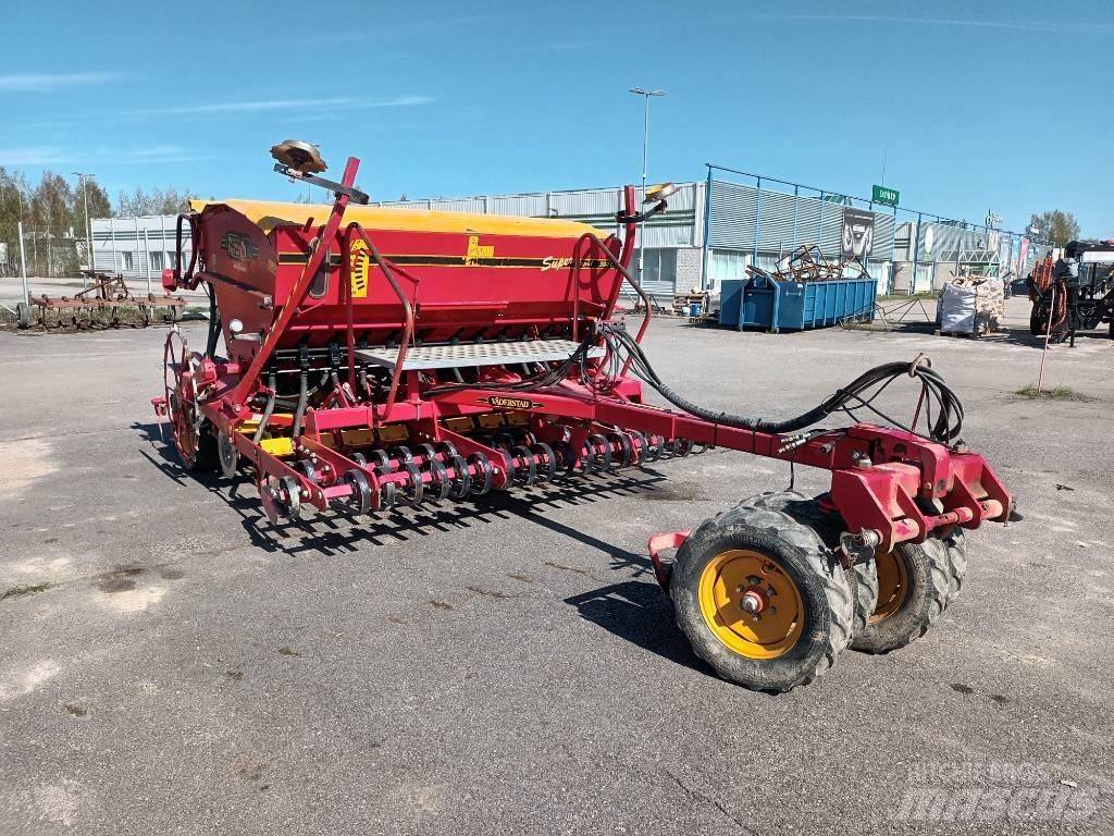 Väderstad Rapid300C Combination drills