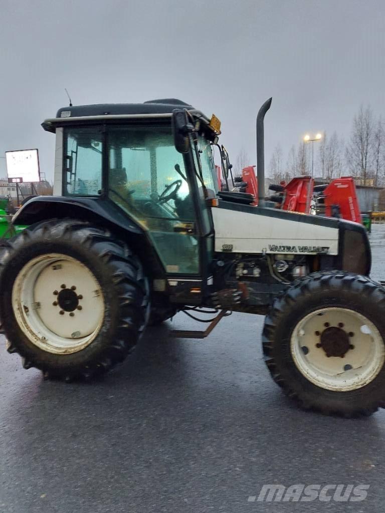 Valtra Valmet 900 Tractors