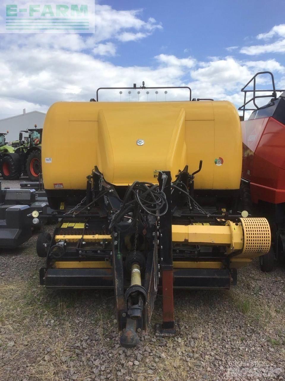 New Holland BB9080 Square balers