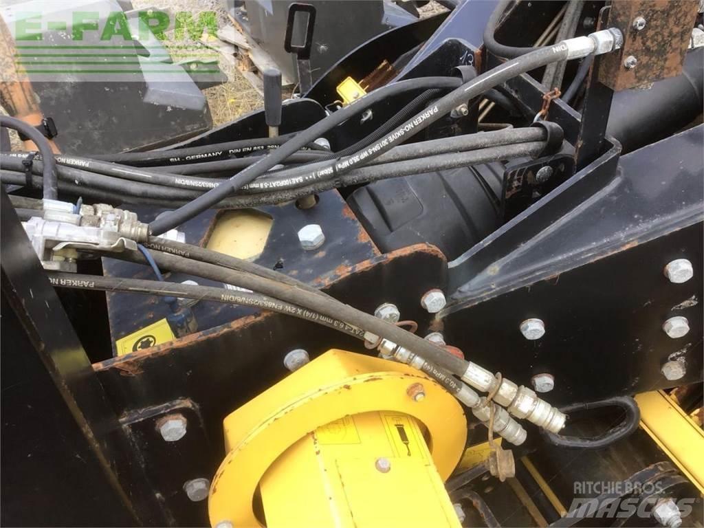 New Holland BB9080 Square balers