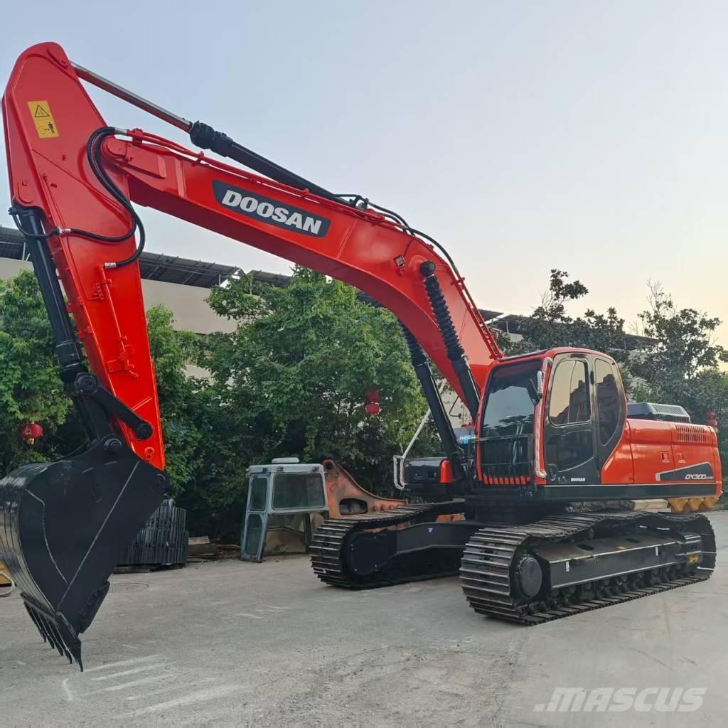 Doosan DX 300 Crawler excavators