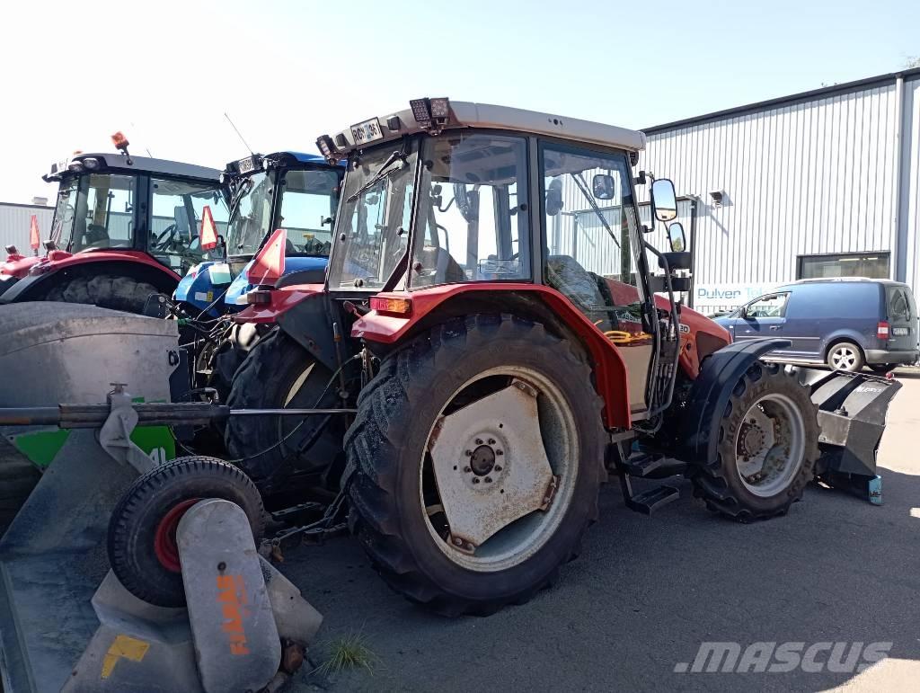 Massey Ferguson 4220 Tractors