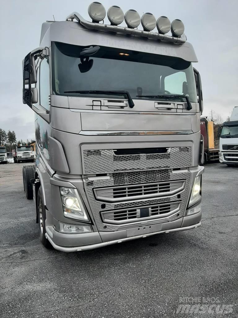 Volvo FH 13 Chassis Cab trucks