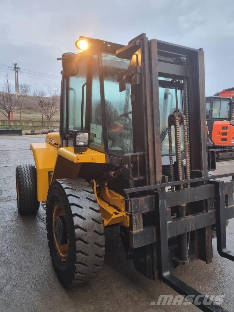 JCB 930 Rough terrain trucks