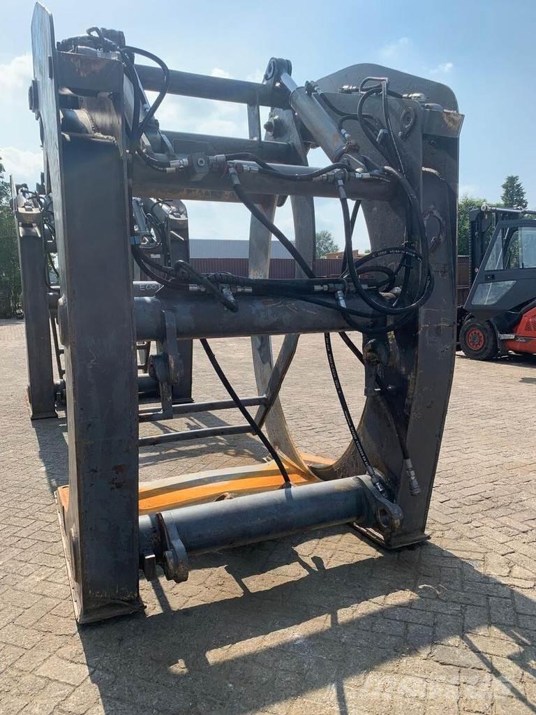 Volvo Log grab Roll clamps