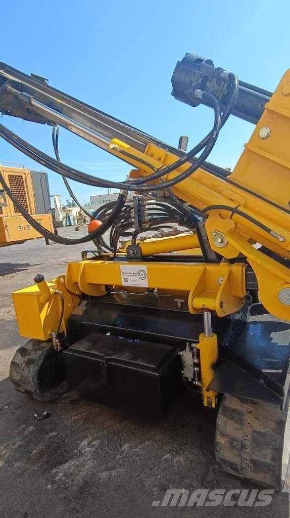  MGI Tonker 830 Vibratory pile drivers