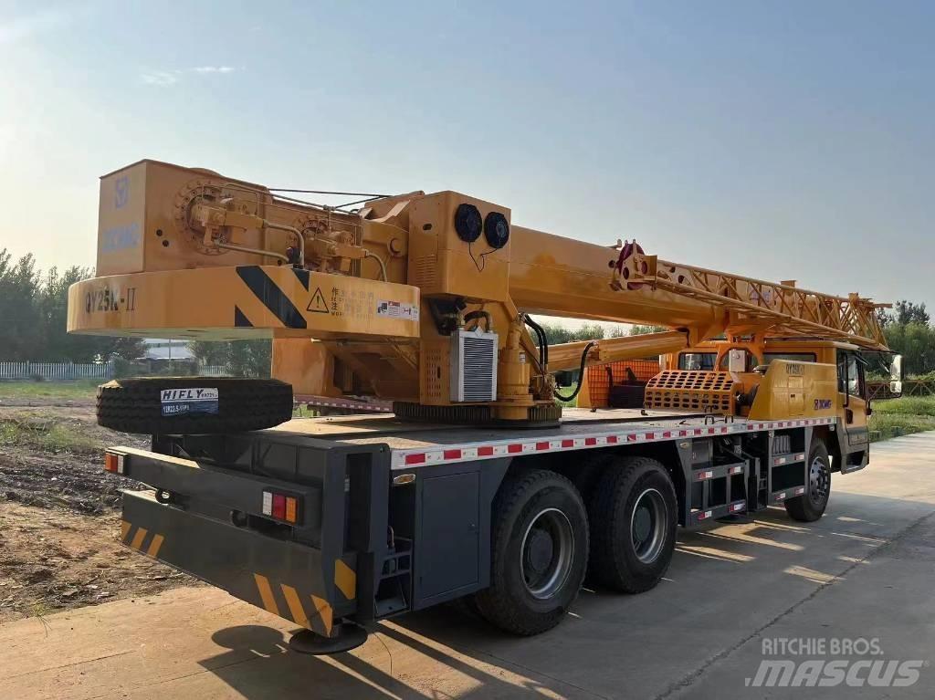 XCMG QY25K-II Hoists, winches and material elevators