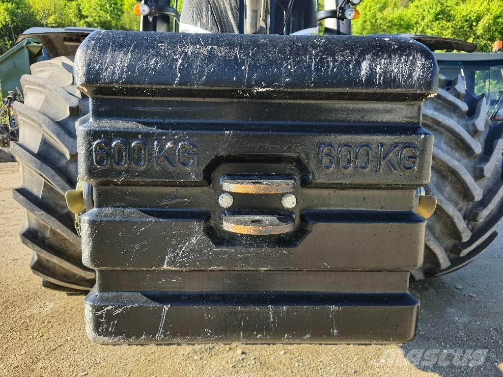 Valtra T 235 Tractors