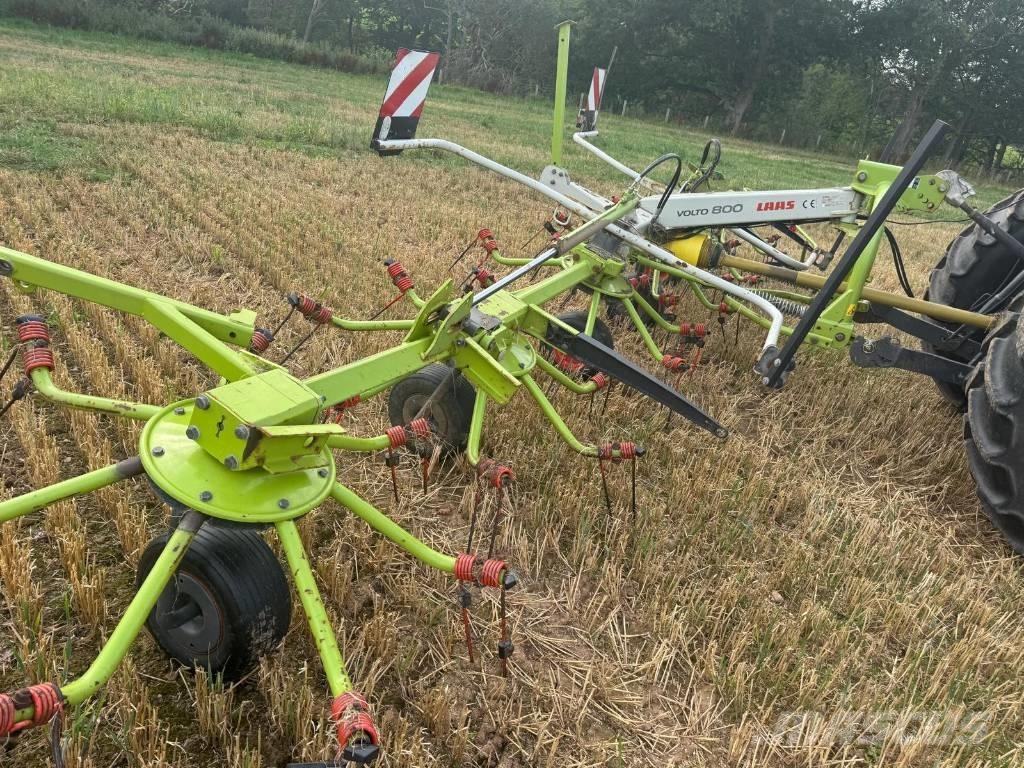 CLAAS Volto 800 Rakes and tedders