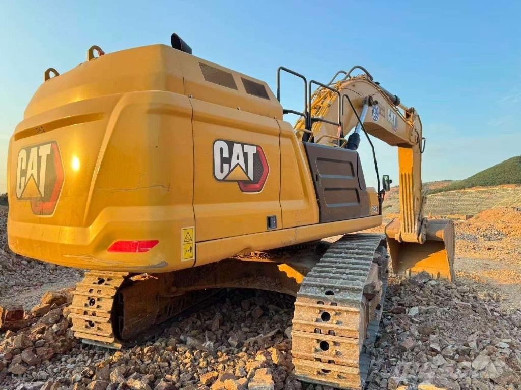 CAT 352 Crawler excavators
