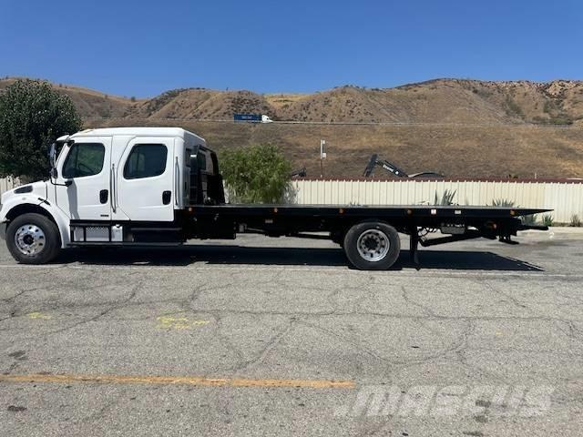 Freightliner M2 Recovery vehicles