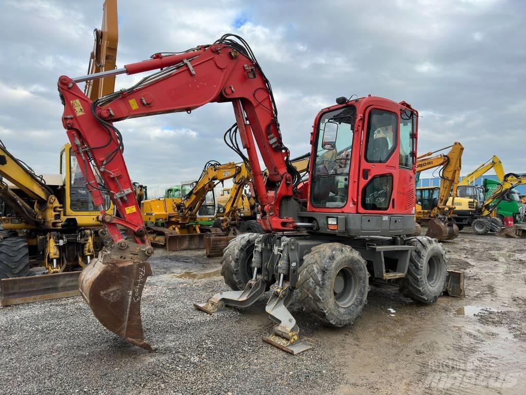Komatsu PW98MR-8 Wheeled excavators