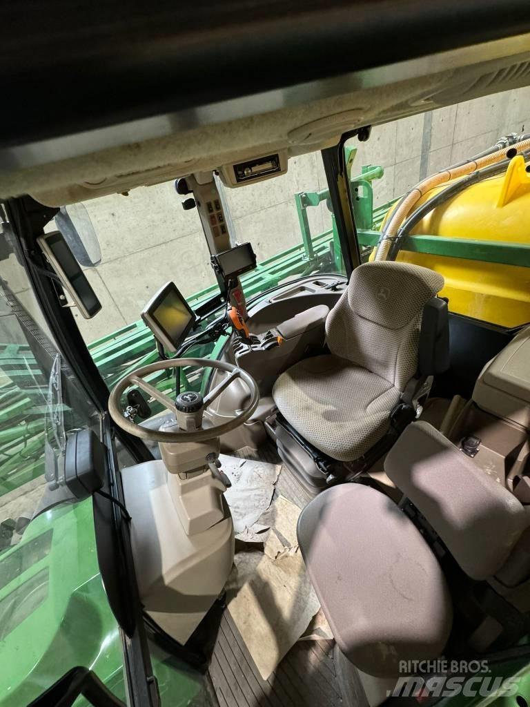John Deere R4040i Self-propelled sprayers