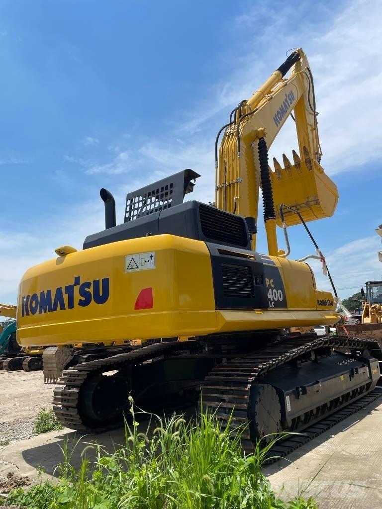 Komatsu PC400 Crawler excavators