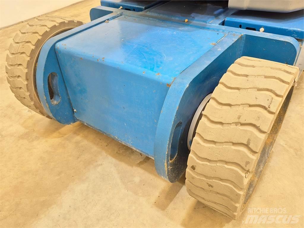 Genie Z30 20NRJ Articulated boom lifts