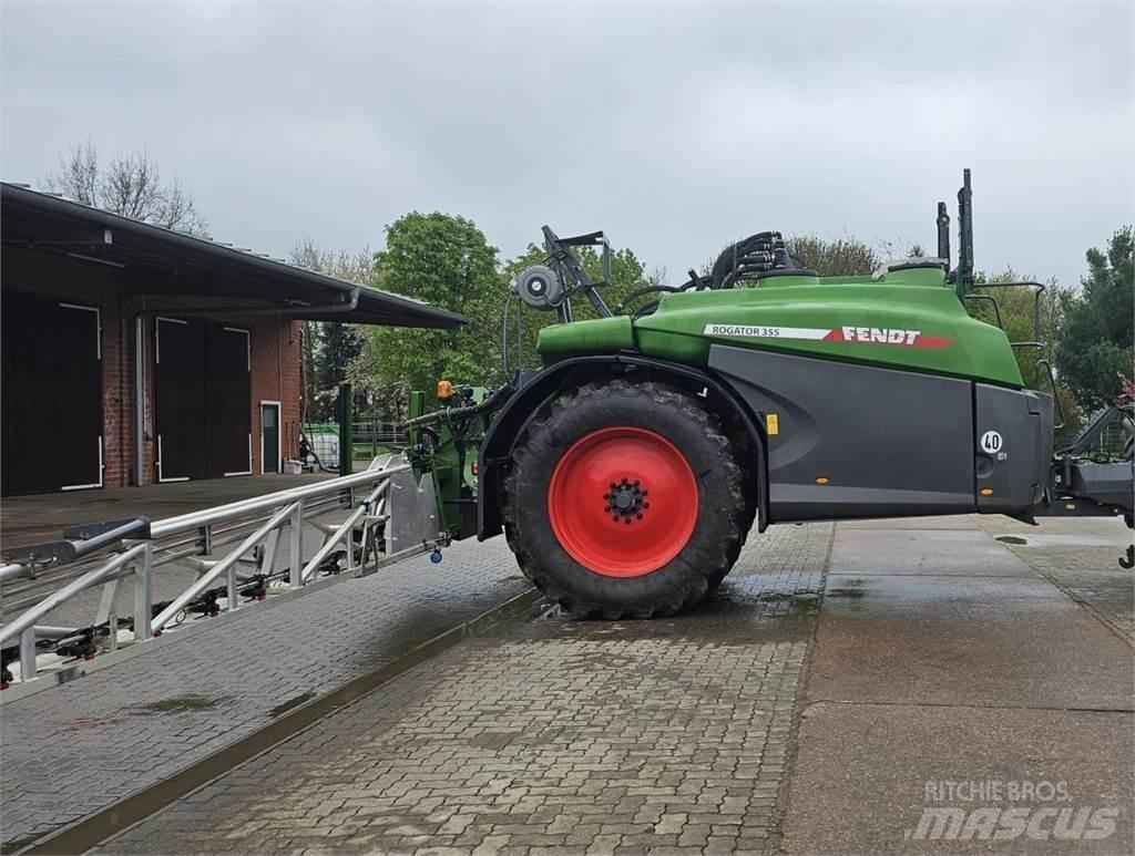 Fendt Rogator 355 Trailed sprayers