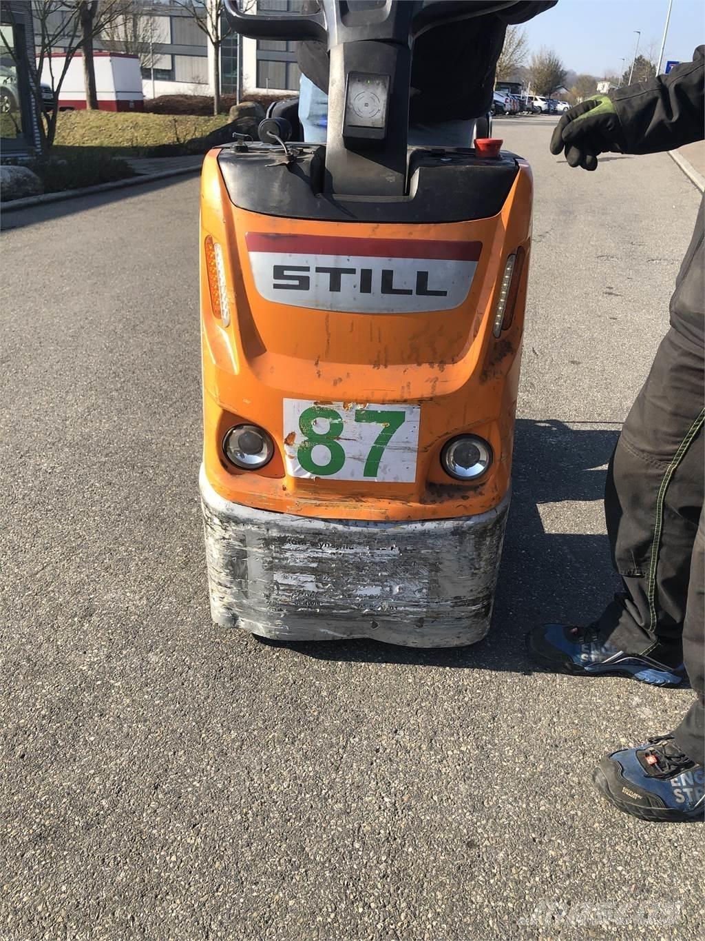 Still LTX20 Towing trucks