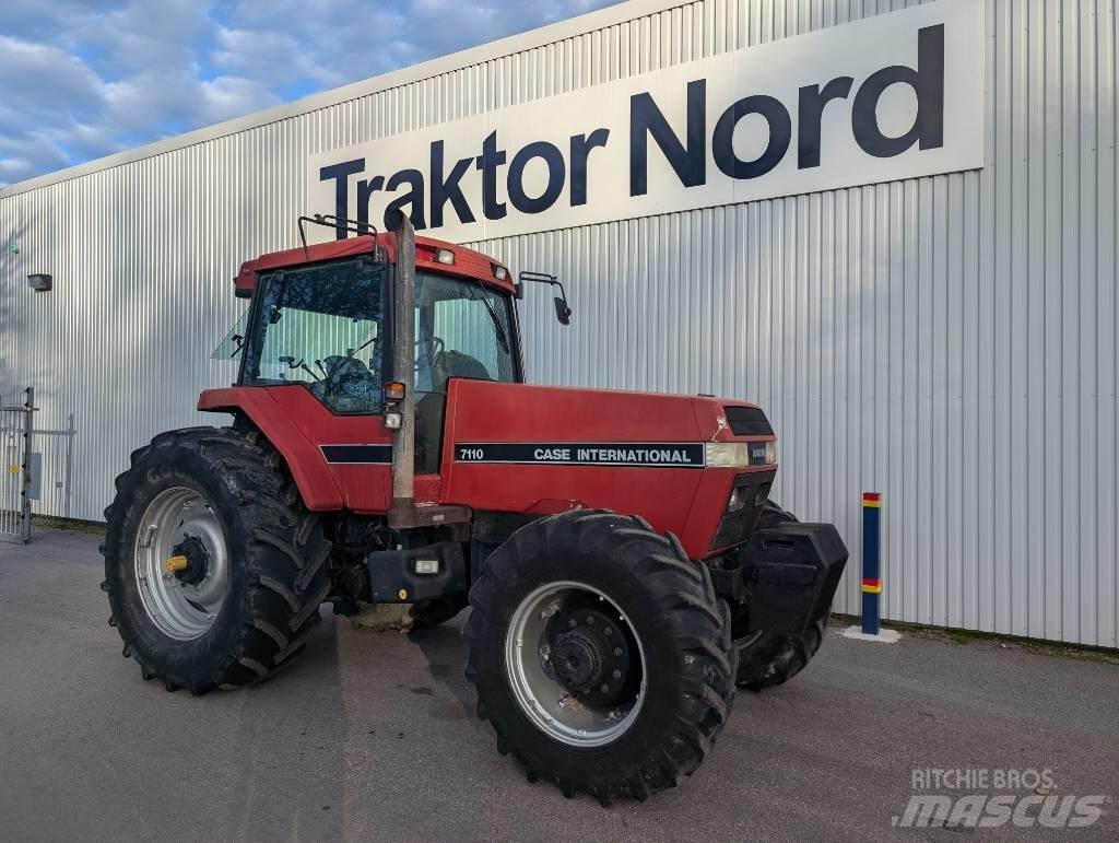 Case IH Magnum 7110 Tractors