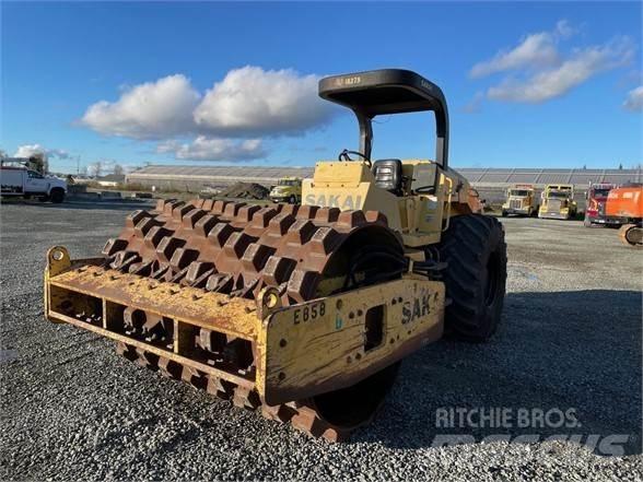 Sakai SV510 Single drum rollers
