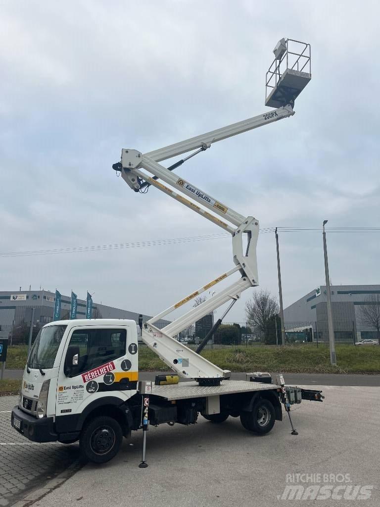 Nissan GSR B200PX Vertical mast lifts